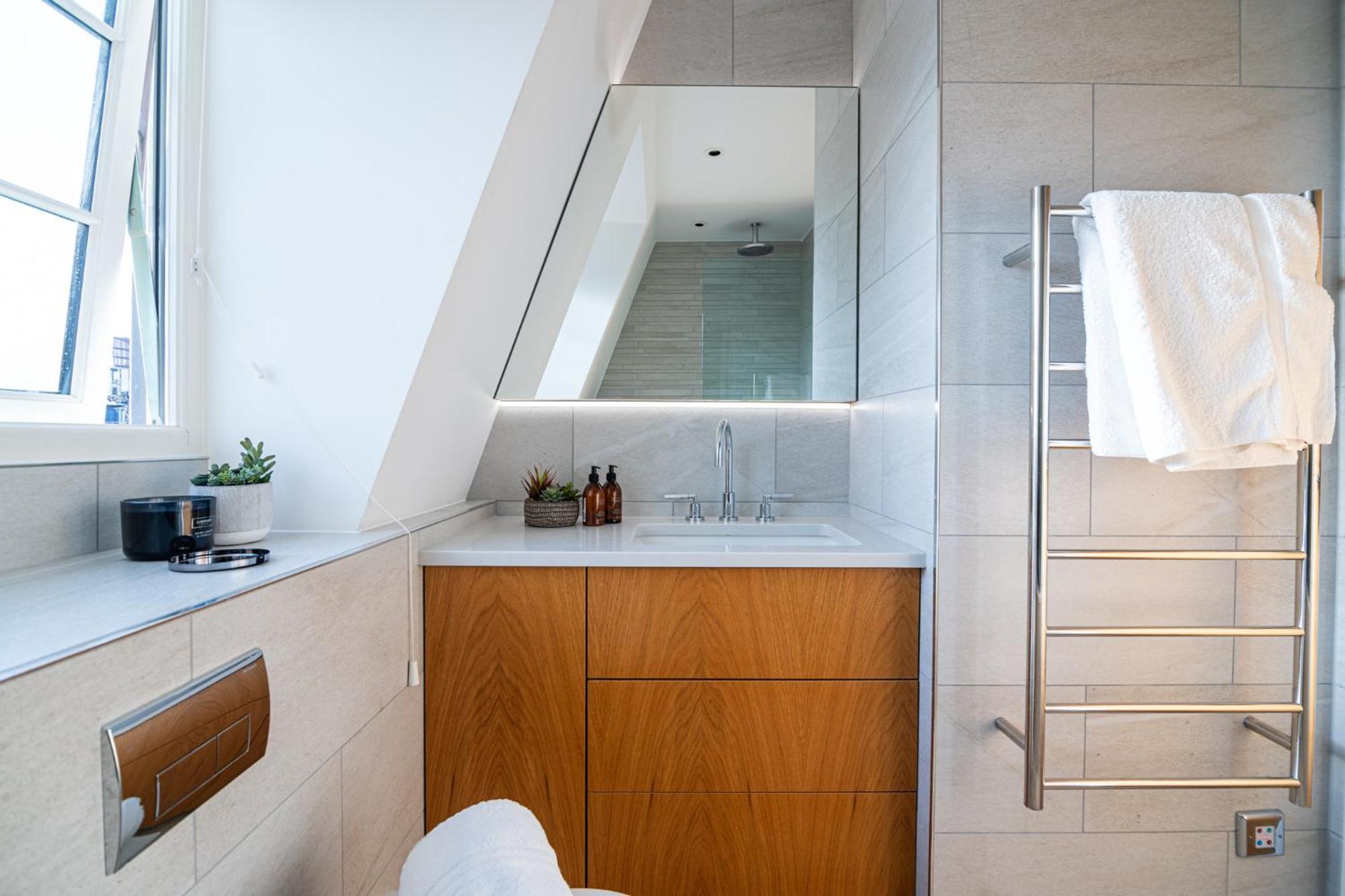 Stunning 1-Bedroom Penthouse In Marble Arch 72 London Kültér fotó