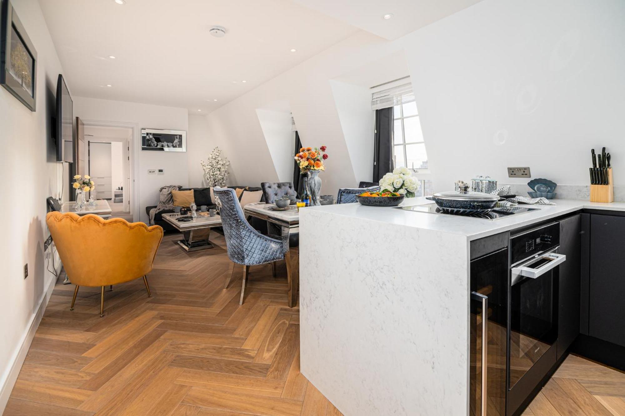 Stunning 1-Bedroom Penthouse In Marble Arch 72 London Kültér fotó