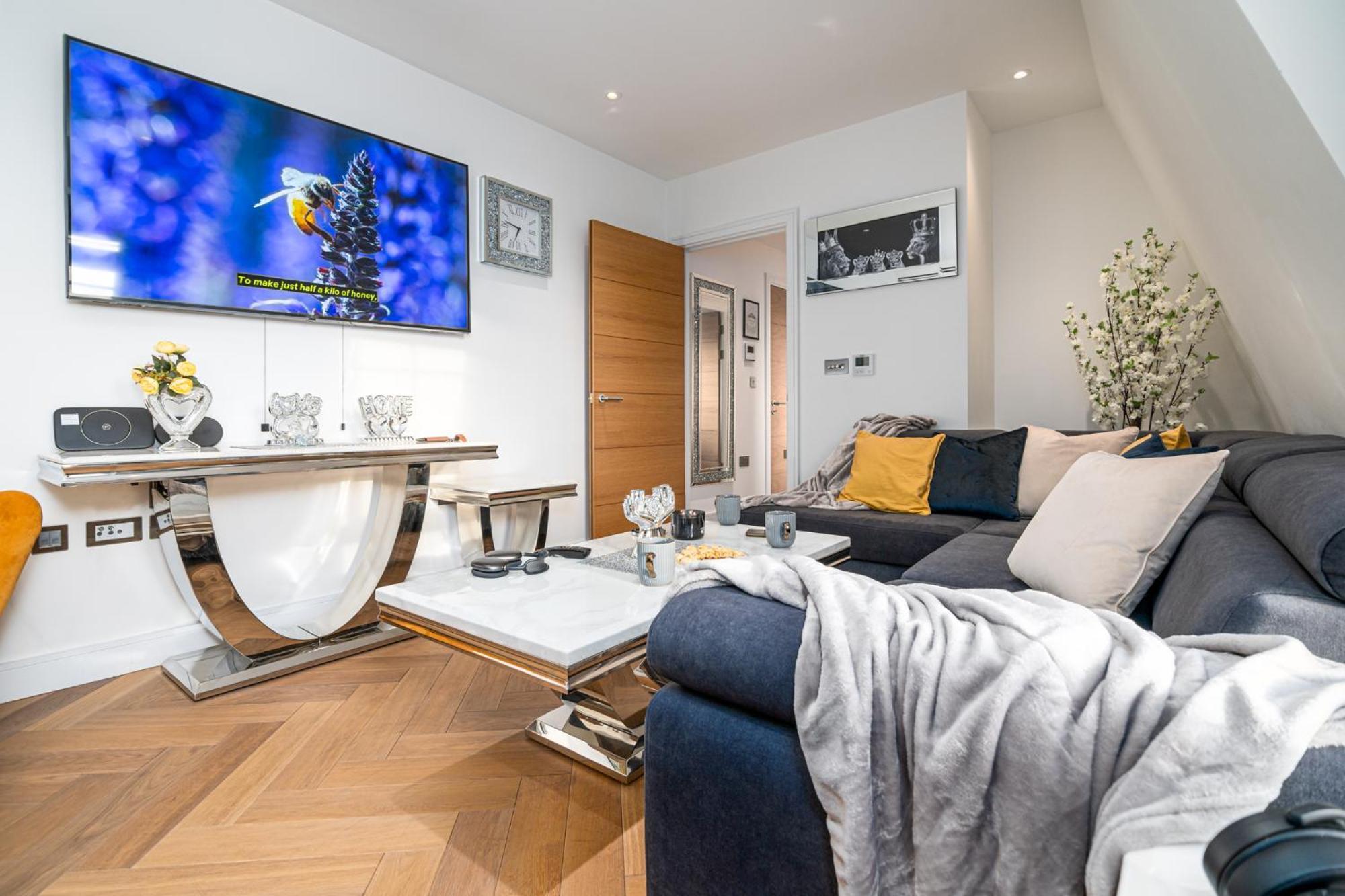 Stunning 1-Bedroom Penthouse In Marble Arch 72 London Kültér fotó